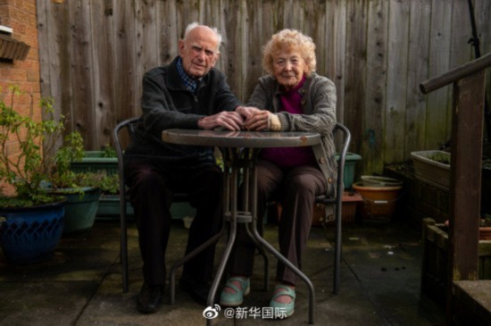结婚|结婚80载 英老夫妇跻身婚龄最长夫妇行列