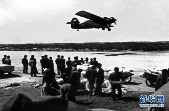 播种量|铁翼为犁　播种春天——空军某运输搜救团一大队飞播造林39年记事