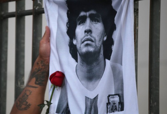 医生会|马拉多纳之死现新疑点：医生疑似提前1个月为他准备后事