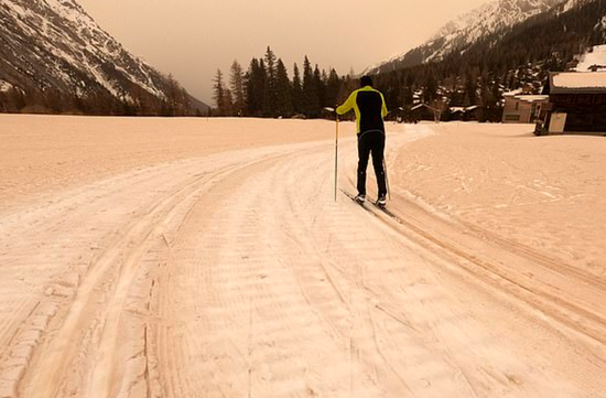 沙尘暴|撒哈拉沙尘暴刮到法国 多地天空染成黄色