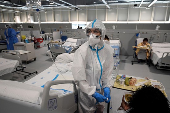 新冠|世卫组织：全球新冠确诊病例连续4周下降