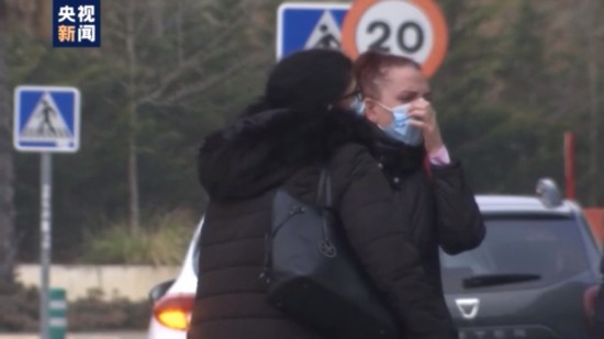 新冠|美民众因新冠疫情连失亲人：“我想哭却不能哭”