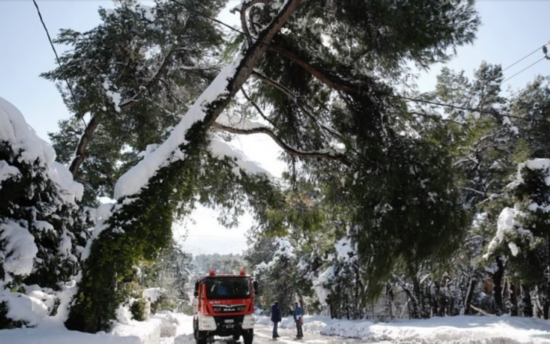 电力供应|希腊雅典及周边地区遭大雪侵袭 约8000户家庭仍未恢复电力供应