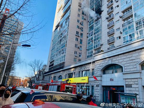 火灾现场照片，居民提供