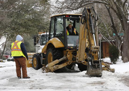 天价|美国严寒天气致电价飙升 居民收到“天价”账单