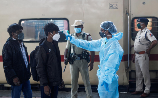 新冠|印卫生官员：印度各地发现240种变异新冠病毒