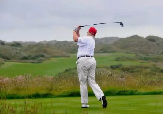 特朗普退休后，不仅仅只是打高尔夫