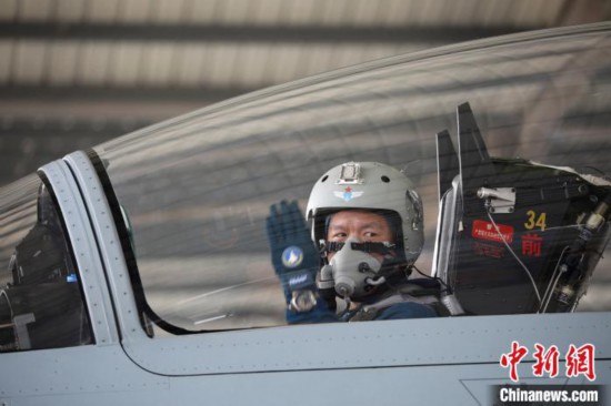 王建东|历经172天复健训练,一等功臣王建东驾机复飞