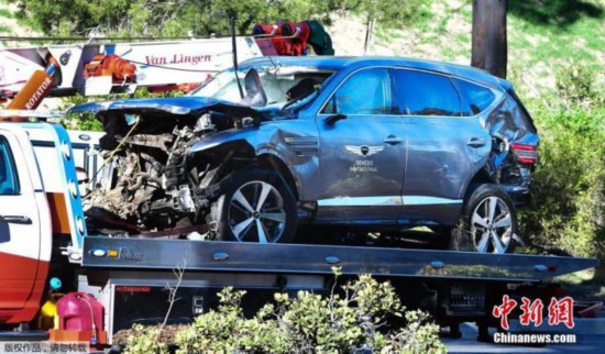 伍兹|伍兹在事故多发地遇车祸 美官员要求进行路段排查