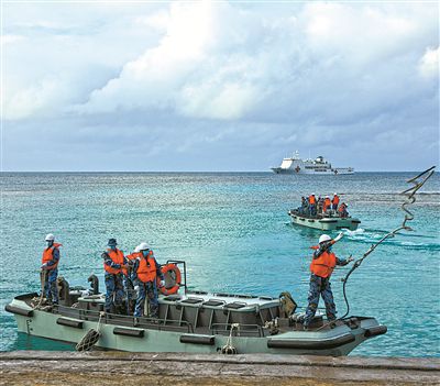 海上医疗救护|南部战区海军某基地组织海上医疗救护训练