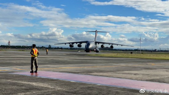 鲲鹏|“鲲鹏”再出国！运20向菲律宾运送中方援助疫苗