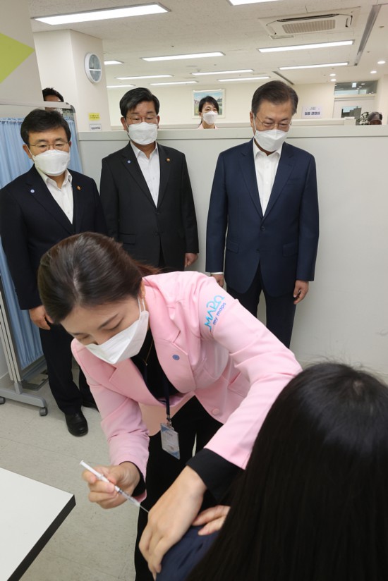 新冠|韩国近4000人接种新冠疫苗后出现不良反应 11人死亡