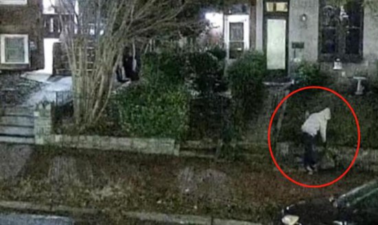 华盛顿|华盛顿“炸弹客”在逃2个月：悬赏金升至65万元 作案画面曝光