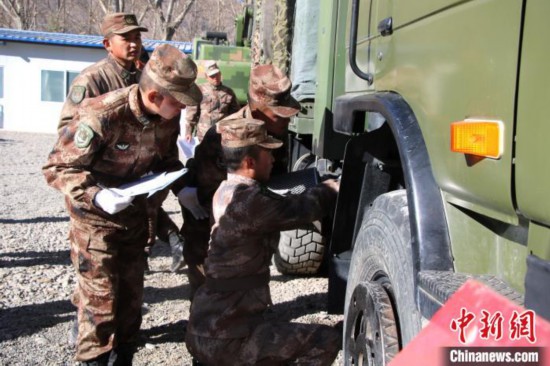 西藏军区|西藏军区某炮兵旅开展形式多样的练兵活动