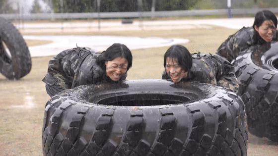 女兵|这群女兵,昨天登上了热搜榜首