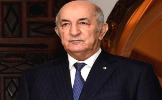 △阿尔及利亚总统特本