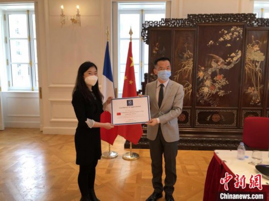 中国驻法国大使卢沙野当地时间3月12日应邀在使馆同巴黎政治学院东亚事务协会举行座谈会。中国驻法使馆