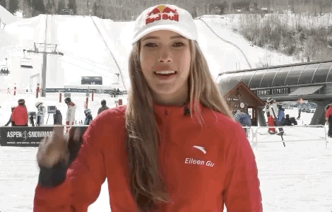 谷爱凌带伤作战。