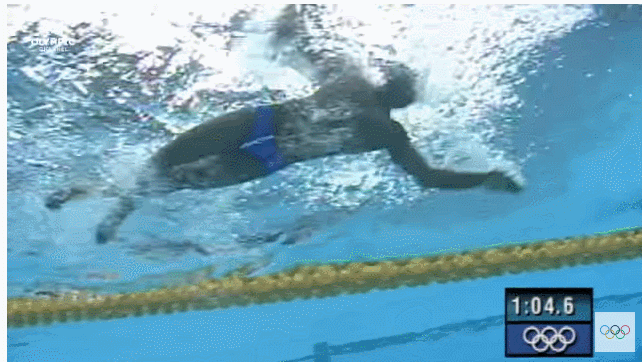 穆桑巴尼在比赛中。