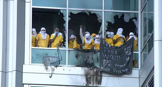 美国一监狱发生骚乱。（图源：社交平台)