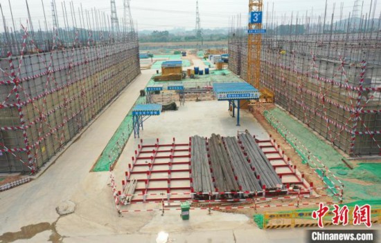 广州科教城建设工地现场 王涵 摄