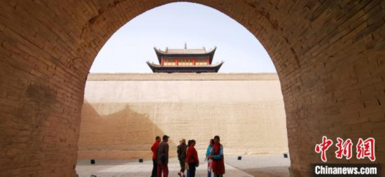 甘肃嘉峪关打破封闭旅游自循环深挖长城文化促“旅游+”发展