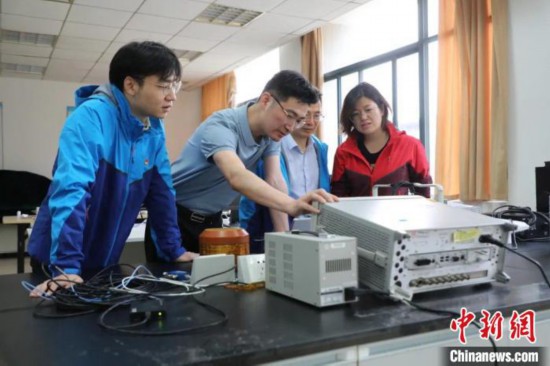 工作照。　校方供图