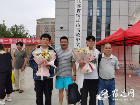 （全媒体）2021年高考落下帷幕，奋斗的(1481085)-20210610082039