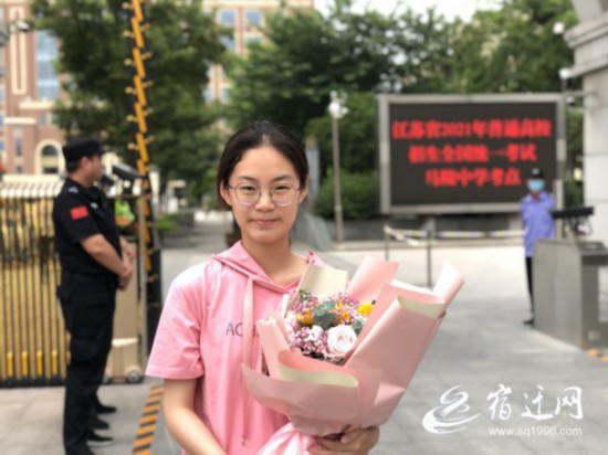 （全媒体）2021年高考落下帷幕，奋斗的(1481084)-20210610082024
