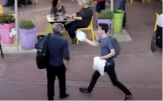 埃里克&middot;科克勒被扔奶油派