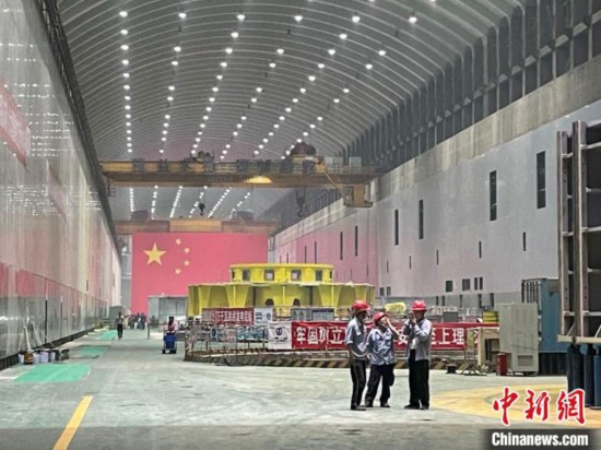图为白鹤滩水电站右岸地下厂房。　缪超 摄