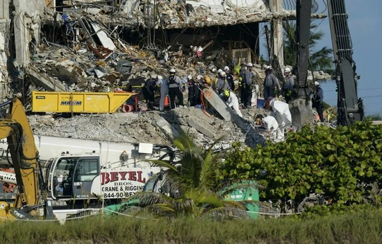 搜救工作现场。图源：人民视觉