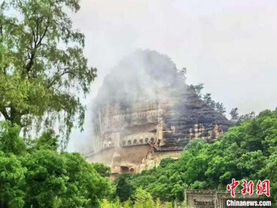 甘肃天水麦积山石窟&ldquo;智慧&rdquo;保护：巡山员&ldquo;电子眼&rdquo;监测古遗址