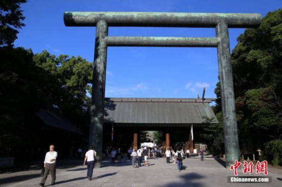 韩政府对日本高官参拜靖国神社发表评论:深表失望和遗憾