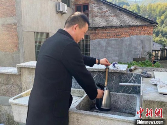 资料图：农村自来水。钱晨菲 摄