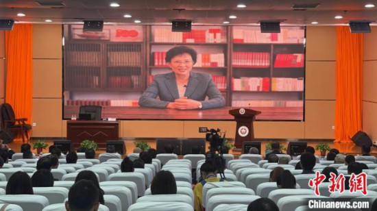 中国数百名专家学者齐聚共商西藏“稳定、发展、生态、强边”四件大事