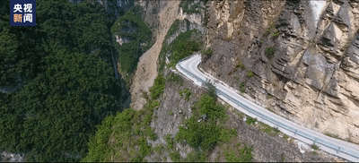  △现在通往下庄村的路