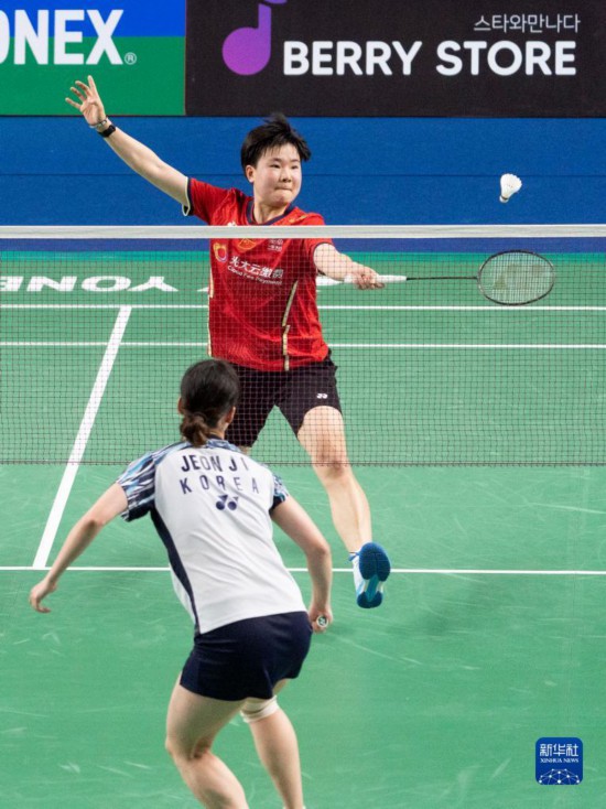 首轮比赛|羽毛球——韩国大师赛：何冰娇首轮晋级