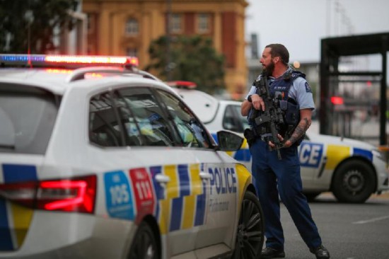 7月20日，在新西兰奥克兰，警方禁闭说念路。（新华社发，<a href=
