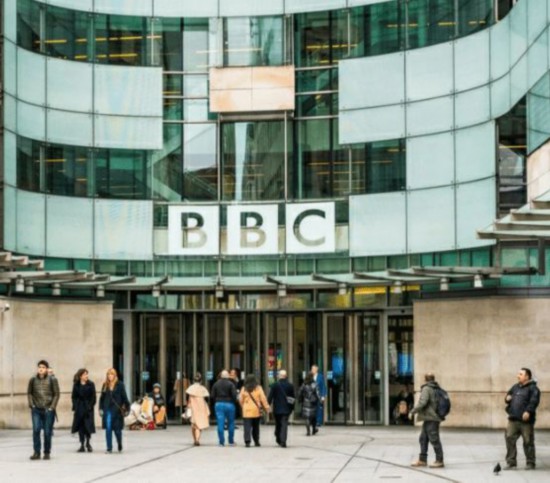 「解局」中国国防预算连续11年保持个位数增长，透露出四重信号