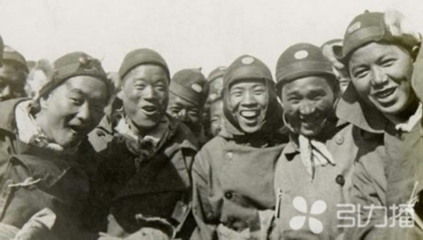引力播