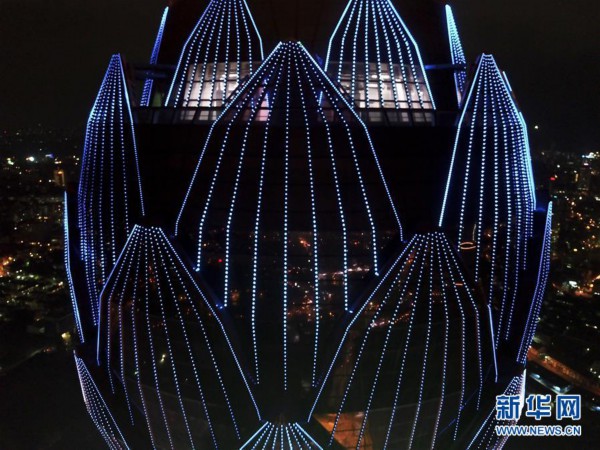 （国际&middot;&ldquo;一带一路&rdquo;高峰论坛&middot;图文互动）（2）通讯：映月莲花别样明&mdash;&mdash;探访竣工在即的科伦坡莲花电视塔