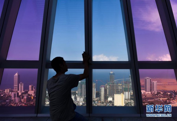 （国际&middot;&ldquo;一带一路&rdquo;高峰论坛&middot;图文互动）（8）通讯：映月莲花别样明&mdash;&mdash;探访竣工在即的科伦坡莲花电视塔