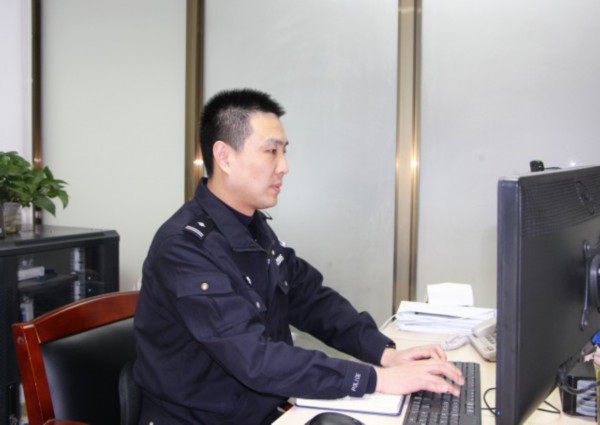 攻防一体的巨星较量