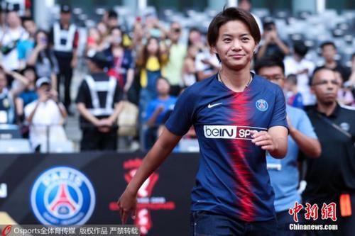 资料图:去年亚运会结束后,王霜加盟大巴黎。图片来源:Osports全体育图片社