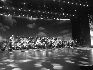 外科医生自编音乐剧上演