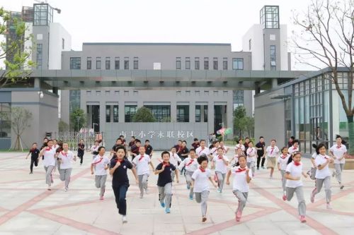 张家港这个镇对接上海，未来发展不可估量！