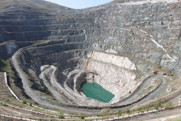 甲子峥嵘，豪情依旧！边疆地平线上那些曾经蓬勃的青春，如皋不会