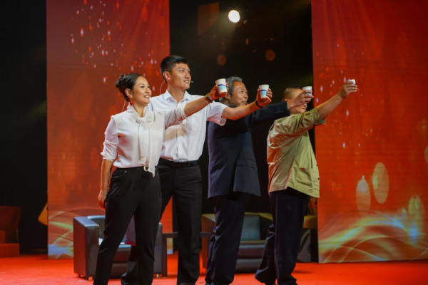 刚刚！“壮丽70年 奋斗新时代”庆祝中华人民共和国成立70周年江