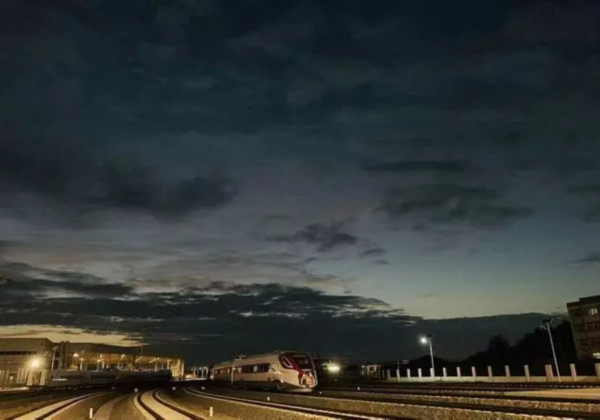 连云港市郊铁路最新进展！列车外观是这样的…